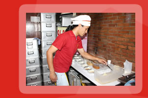 Show pizzerito con pizza, lasagna y galletas para fiestas infantiles.